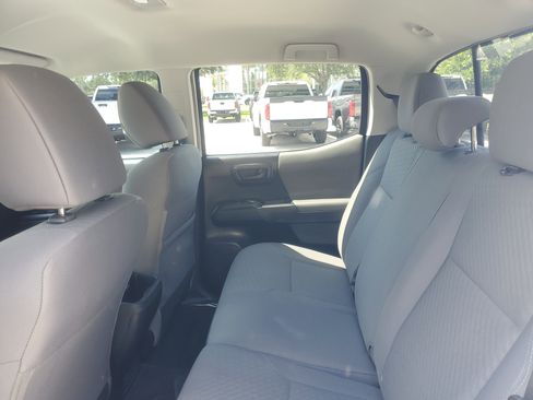 Certified 2023 Toyota Tacoma SR AWD/4WD image 10