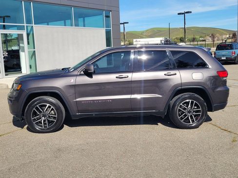 Used 2020 Jeep Grand Cherokee Trailhawk image 7