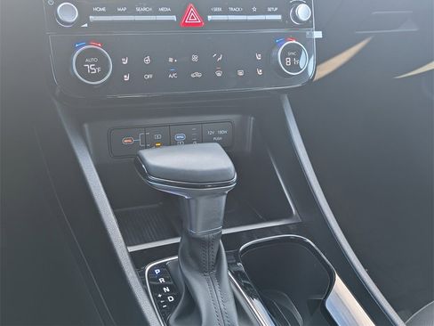 Certified 2025 Hyundai Santa Cruz Limited image 20