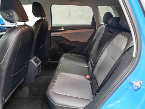 Used 2022 Volkswagen Taos SE FWD image 22