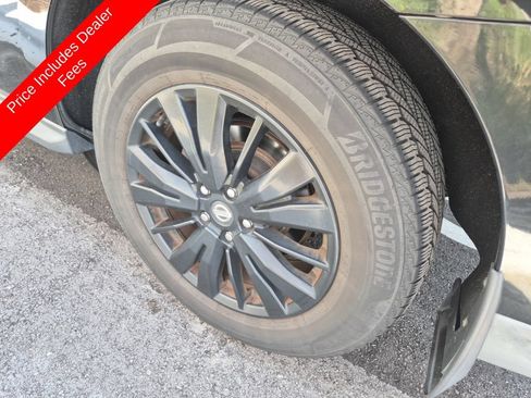 Used 2020 Nissan Pathfinder SL w/ Cargo Package FWD image 15