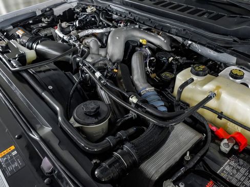 Used 2024 Ford F350 Lariat w/ FX4 Off-Road Package image 47