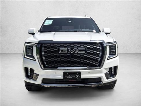 Used 2024 GMC Yukon XL Denali Ultimate AWD/4WD image 2