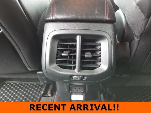 Used 2015 Jeep Cherokee Trailhawk w/ Cold Weather Group image 39