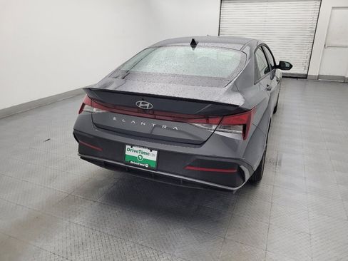 Used 2025 Hyundai Elantra Sport w/ Cargo Package FWD image 7
