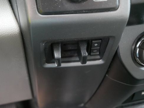 Used 2019 Ford F550 4x4 Crew Cab Super Duty w/ XLT Value Package image 31