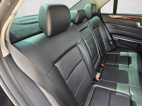 Used 2016 Mercedes-Benz E 250 Sedan image 17