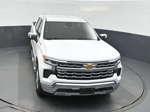 Used 2025 Chevrolet Silverado 1500 LTZ AWD/4WD image 35