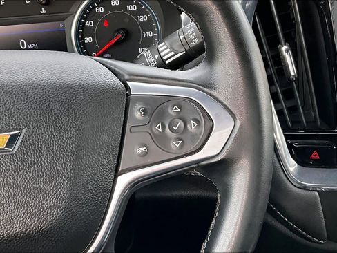 Used 2023 Chevrolet Traverse LT image 25