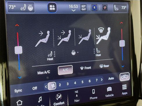 Used 2022 RAM 1500 Big Horn AWD/4WD image 16
