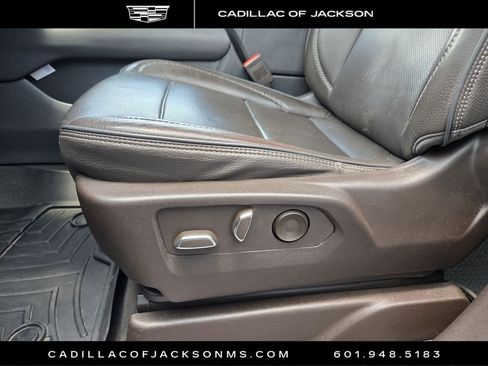 Used 2023 GMC Yukon XL Denali AWD/4WD image 10