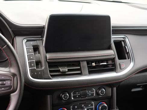 Used 2023 Chevrolet Suburban RST AWD/4WD image 22