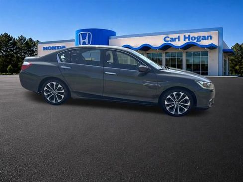 Used 2015 Honda Accord Sport image 7