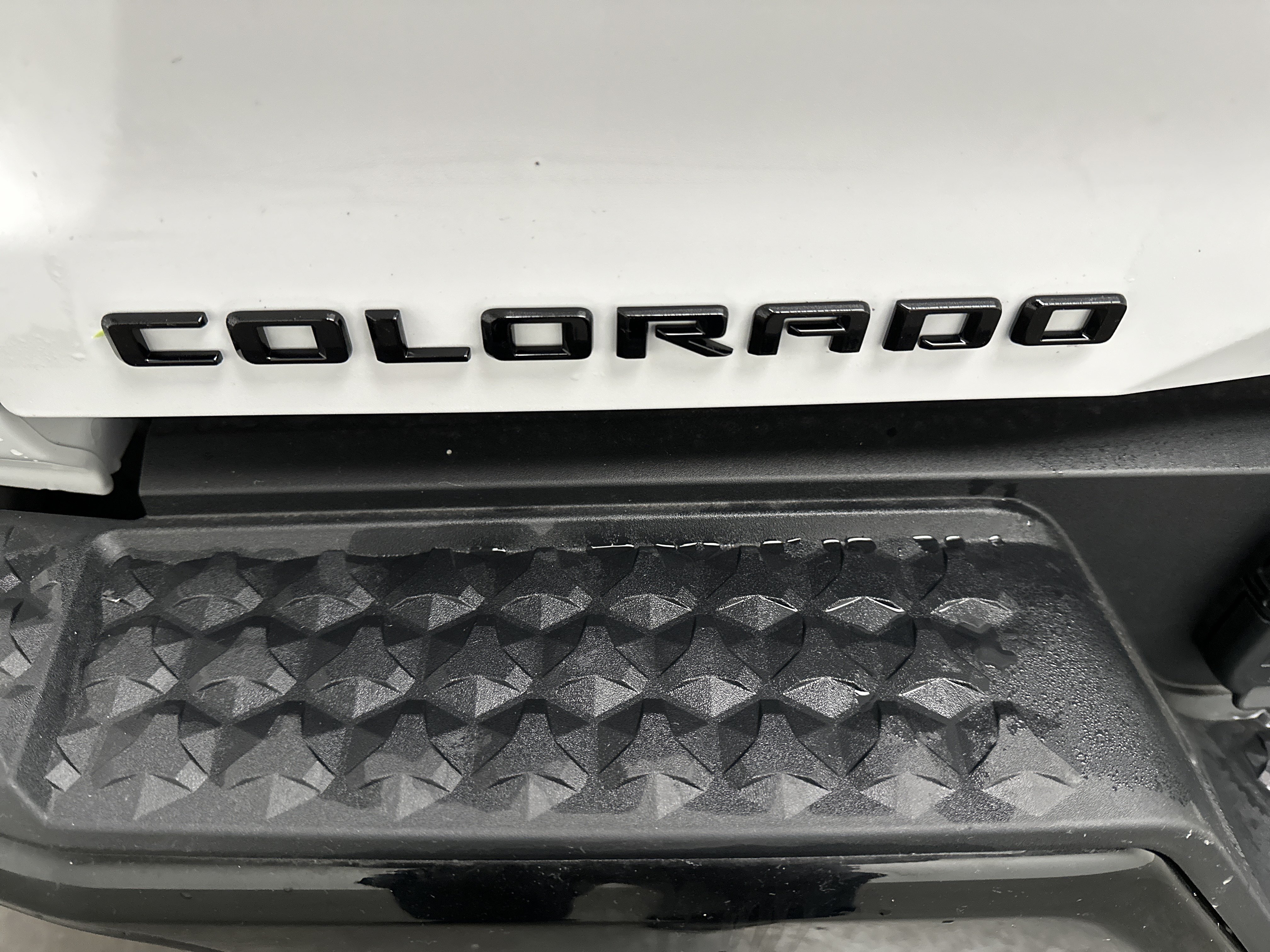 New 2026 Chevrolet Colorado Z71 w/ Midnight Edition AWD/4WD image 14