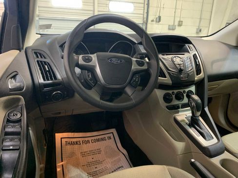 Used 2013 Ford Focus SE image 4