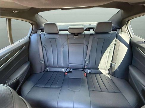 Used 2021 BMW 530i 530i w/ Premium Package image 38