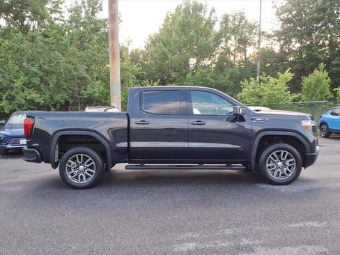 Certified 2020 GMC Sierra 1500 AT4 w/ AT4 Premium Package AWD/4WD image 2