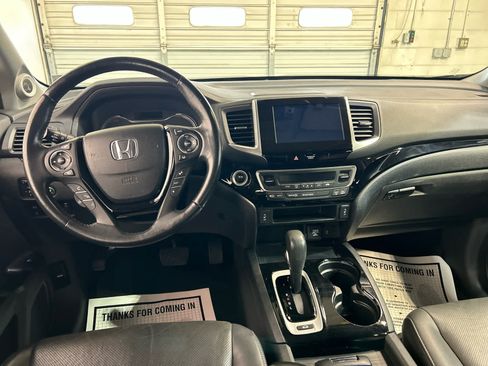 Used 2017 Honda Ridgeline RTL-E image 4