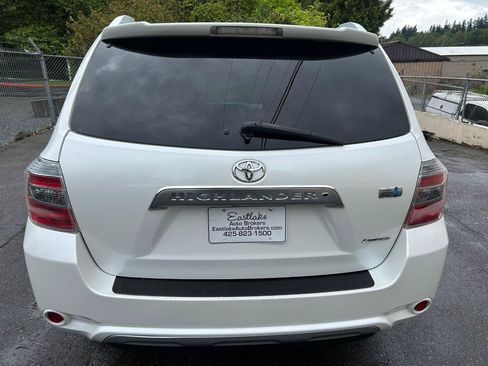 Used 2010 Toyota Highlander Limited AWD/4WD image 6