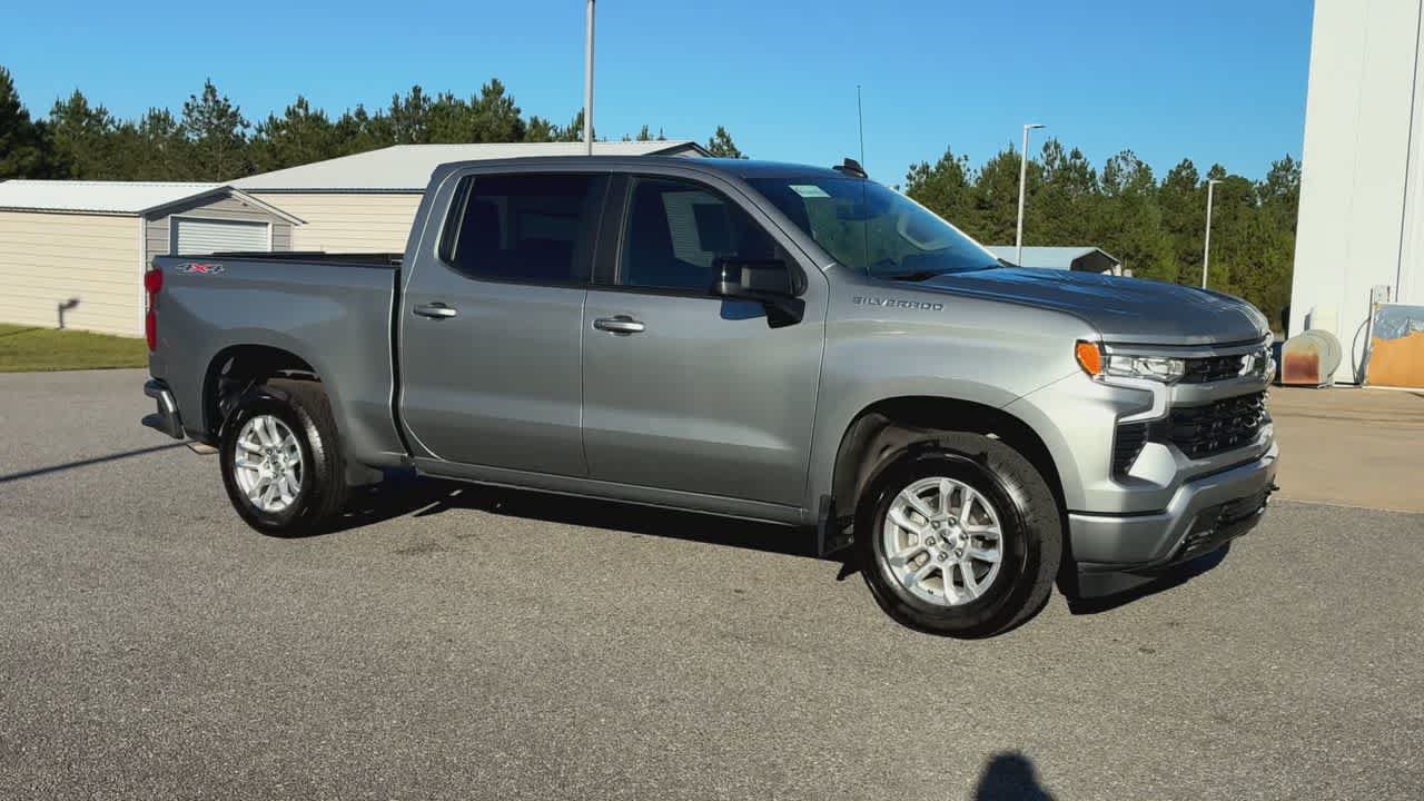 Used 2026 Chevrolet Silverado 1500 RST AWD/4WD image 2