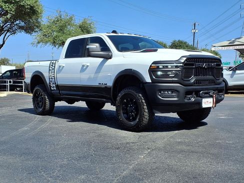 Used 2025 RAM 2500 Power Wagon AWD/4WD image 4