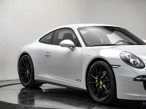 Used 2015 Porsche 911 Carrera GTS RWD image 24