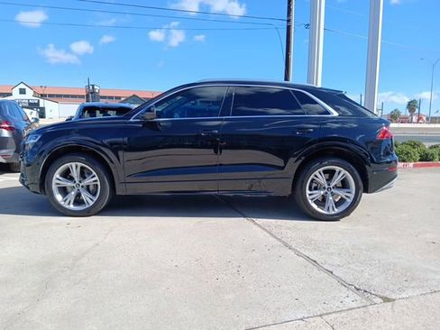 Used 2022 Audi Q8 Premium Plus image 6