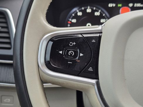 Used 2020 Volvo XC90 T6 Momentum image 28