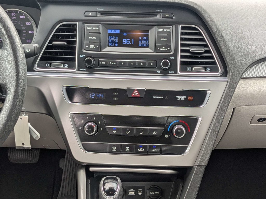 Used 2015 Hyundai Sonata SE w/ Winter Package FWD image 22