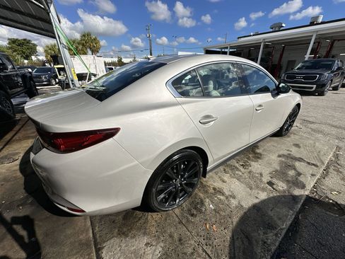 Used 2022 MAZDA MAZDA3 s image 22