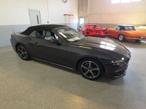 Used 2024 Ford Mustang Premium RWD image 7