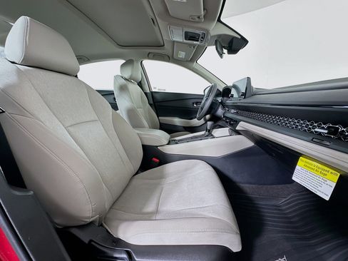 Used 2024 Honda Accord EX image 29