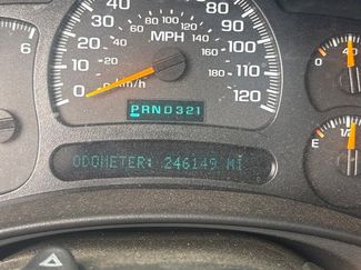 Used 2005 Chevrolet Avalanche LS w/ Sun And Sound Package RWD video 1
