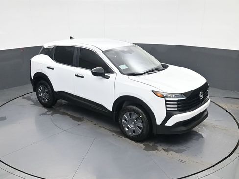 New 2026 Nissan Kicks S image 23