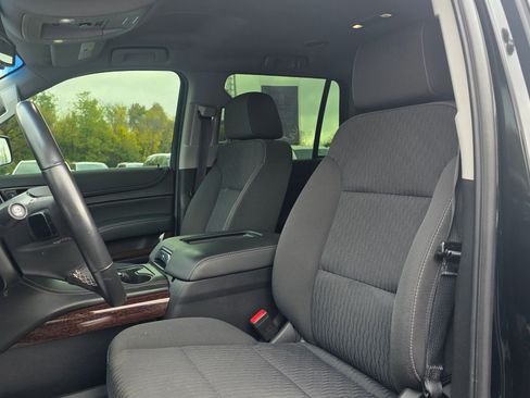 Used 2019 GMC Yukon SLE w/ SLE Value Package image 29