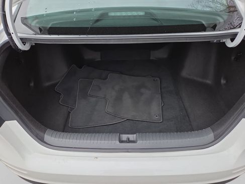 Used 2024 Honda Accord LX image 4
