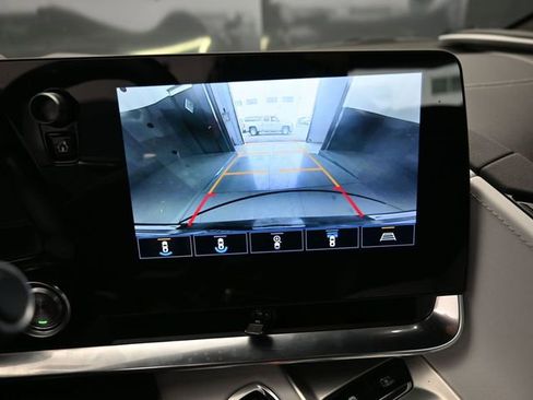 Used 2023 Chevrolet Corvette Stingray Preferred Cpe w/ Body-Color Dual Roof Package image 29