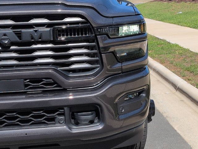 New 2026 RAM 3500 Big Horn AWD/4WD image 17