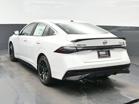 New 2026 Nissan Sentra SR w/ SR Premium Package FWD image 4