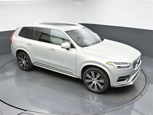 Used 2022 Volvo XC90 T6 Inscription w/ Advanced Package image 46