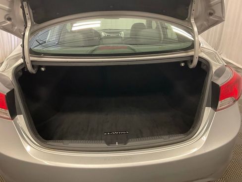 Used 2012 Hyundai Elantra Limited FWD image 30