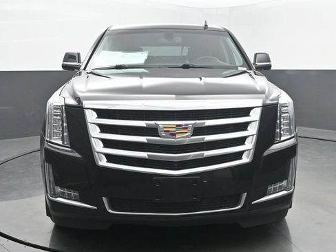 Used 2018 Cadillac Escalade ESV 4WD image 8