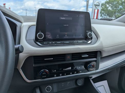 Certified 2023 Nissan Rogue SV AWD/4WD image 21