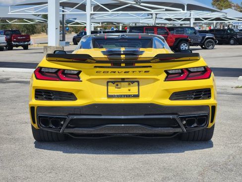 Used 2025 Chevrolet Corvette E-Ray AWD/4WD image 6