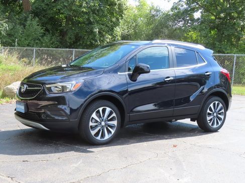 Used 2022 Buick Encore Preferred image 24
