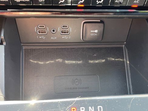 Used 2024 Jeep Grand Cherokee L Laredo image 27