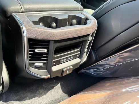 New 2026 RAM 1500 Laramie AWD/4WD image 29