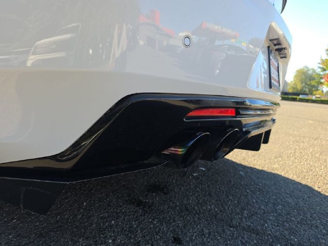 Used 2016 Chevrolet Camaro SS RWD image 26