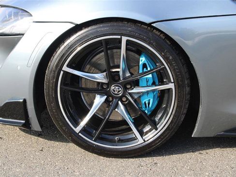 Used 2020 Toyota Supra Premium w/ Driver Assist Package image 32