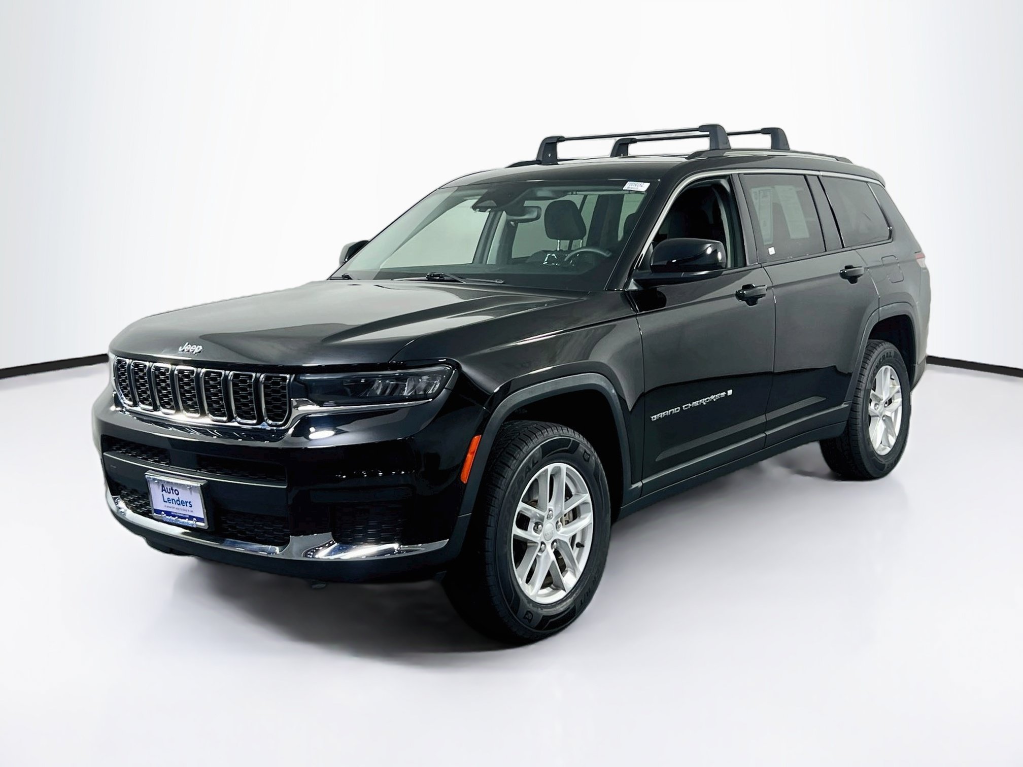 Used 2023 Jeep Grand Cherokee L Laredo w/ Luxury Tech Group I AWD/4WD image 1